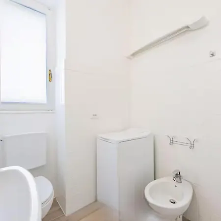 Casa Ariston - 10 Passi Dal Teatro- Free Wifi דירה סנרמו