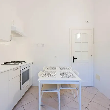 Casa Ariston - 10 Passi Dal Teatro *