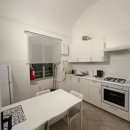 Casa Ariston - 10 Passi Dal Teatro- Free Wifi סנרמו